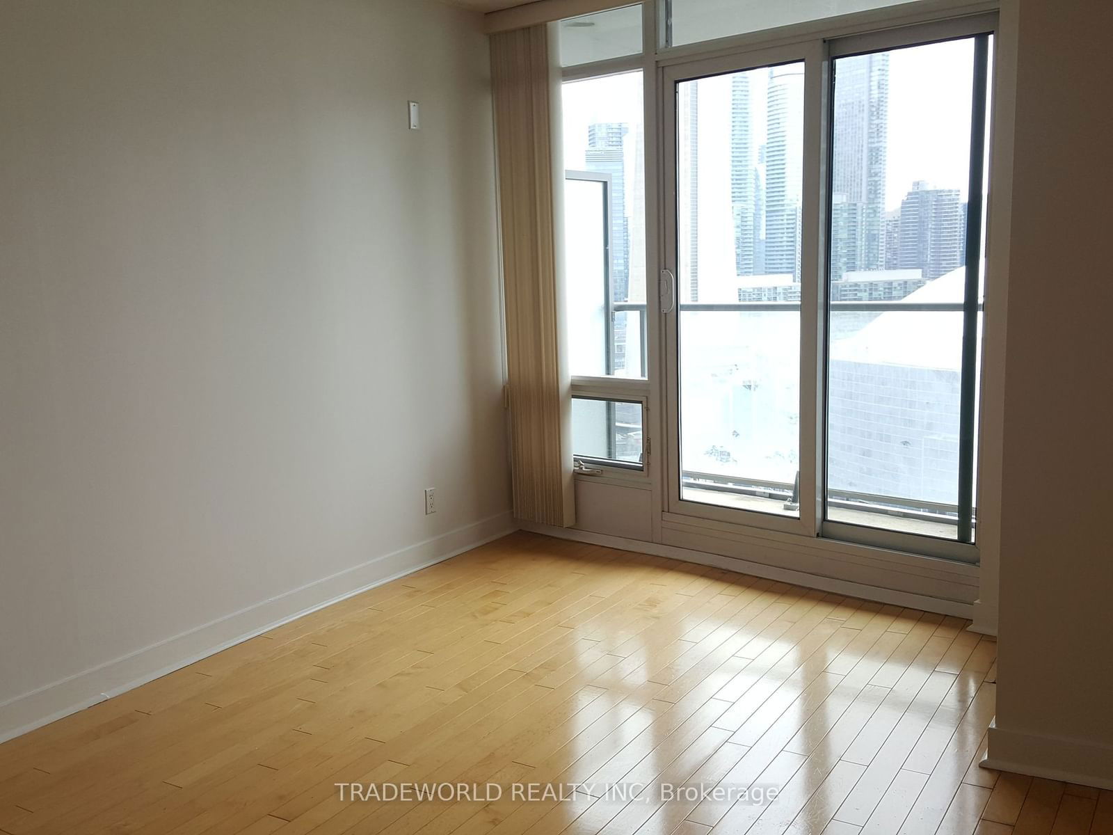 373 Front St W, unit 2806 for rent - image #3