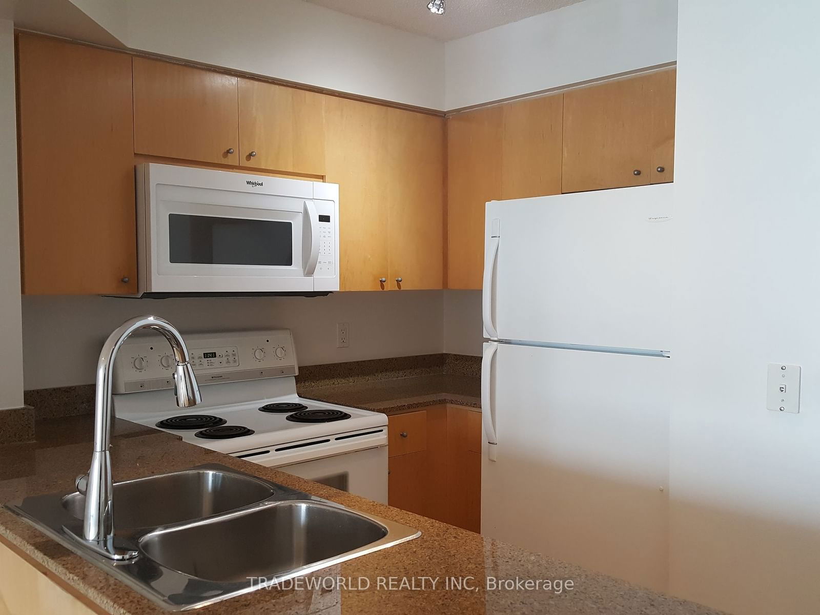 373 Front St W, unit 2806 for rent - image #5