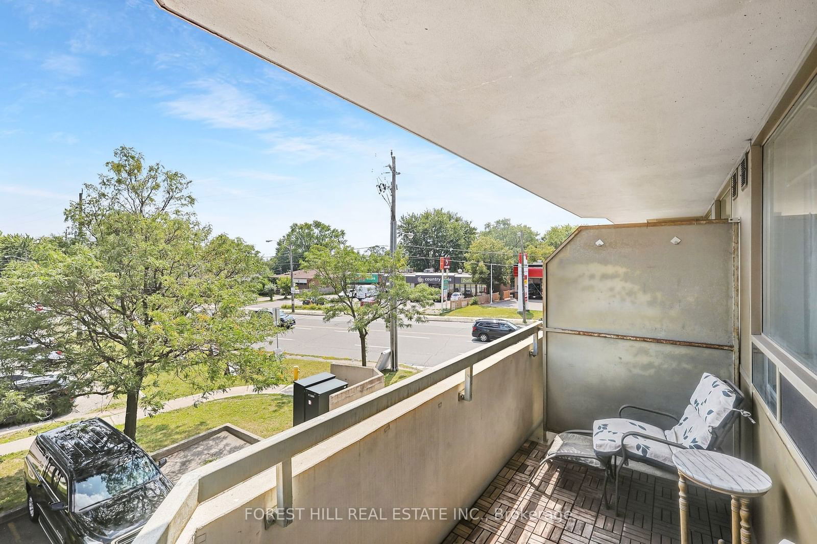 555 Wilson Heights Blvd, unit 203 for rent - image #20