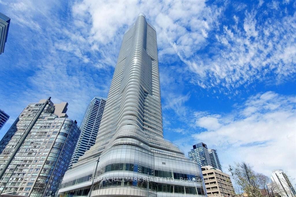 11 Wellesley St W, unit 3909 for sale - image #1