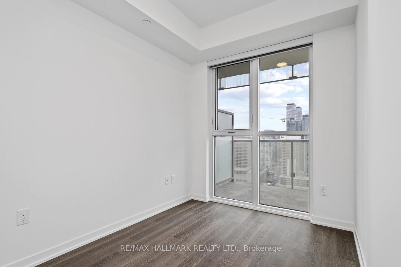 15 Lower Jarvis St, unit 2910 for rent - image #22