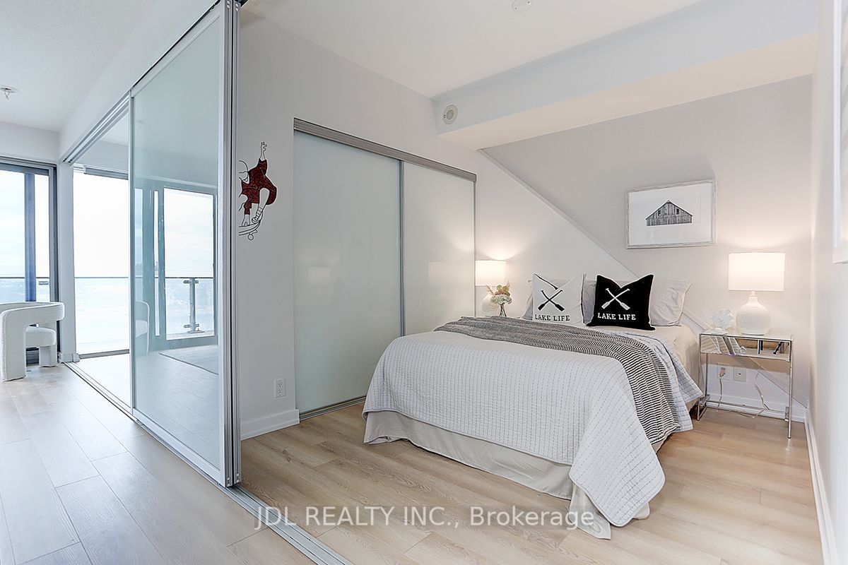 390 cherry St, unit 809 for sale - image #16