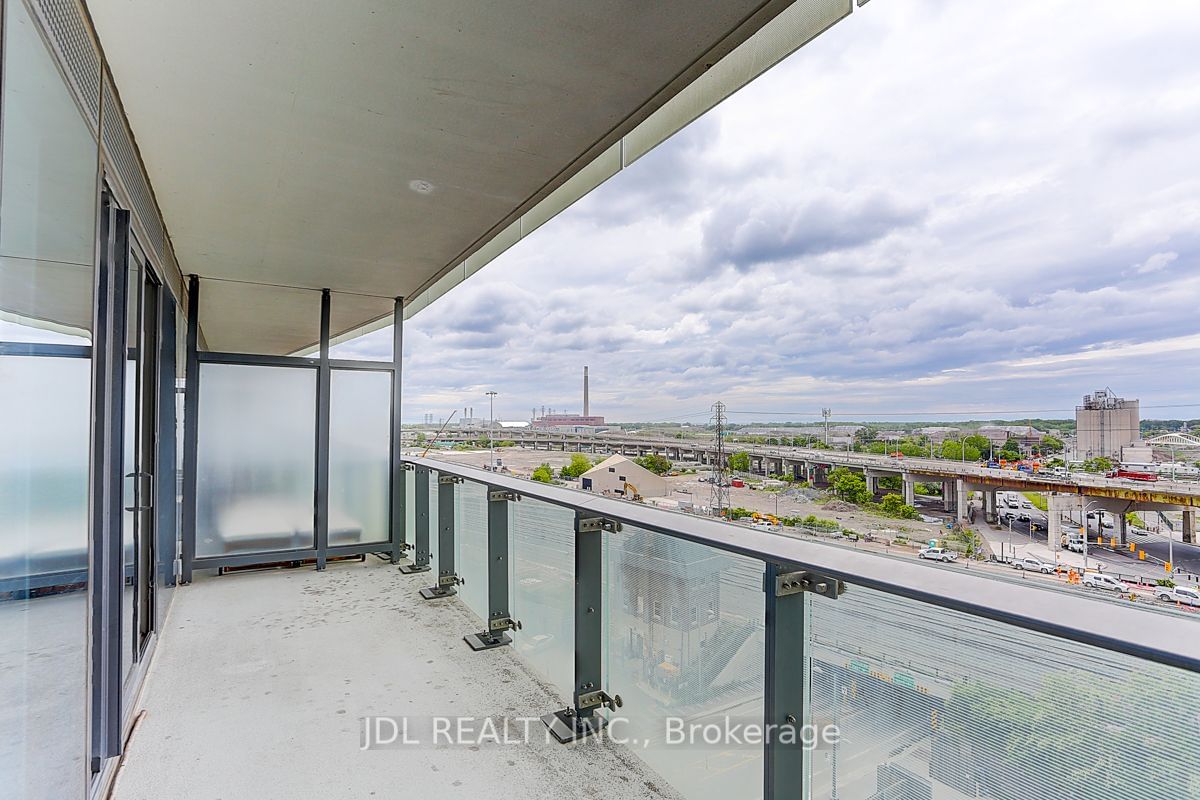 390 cherry St, unit 809 for sale - image #23