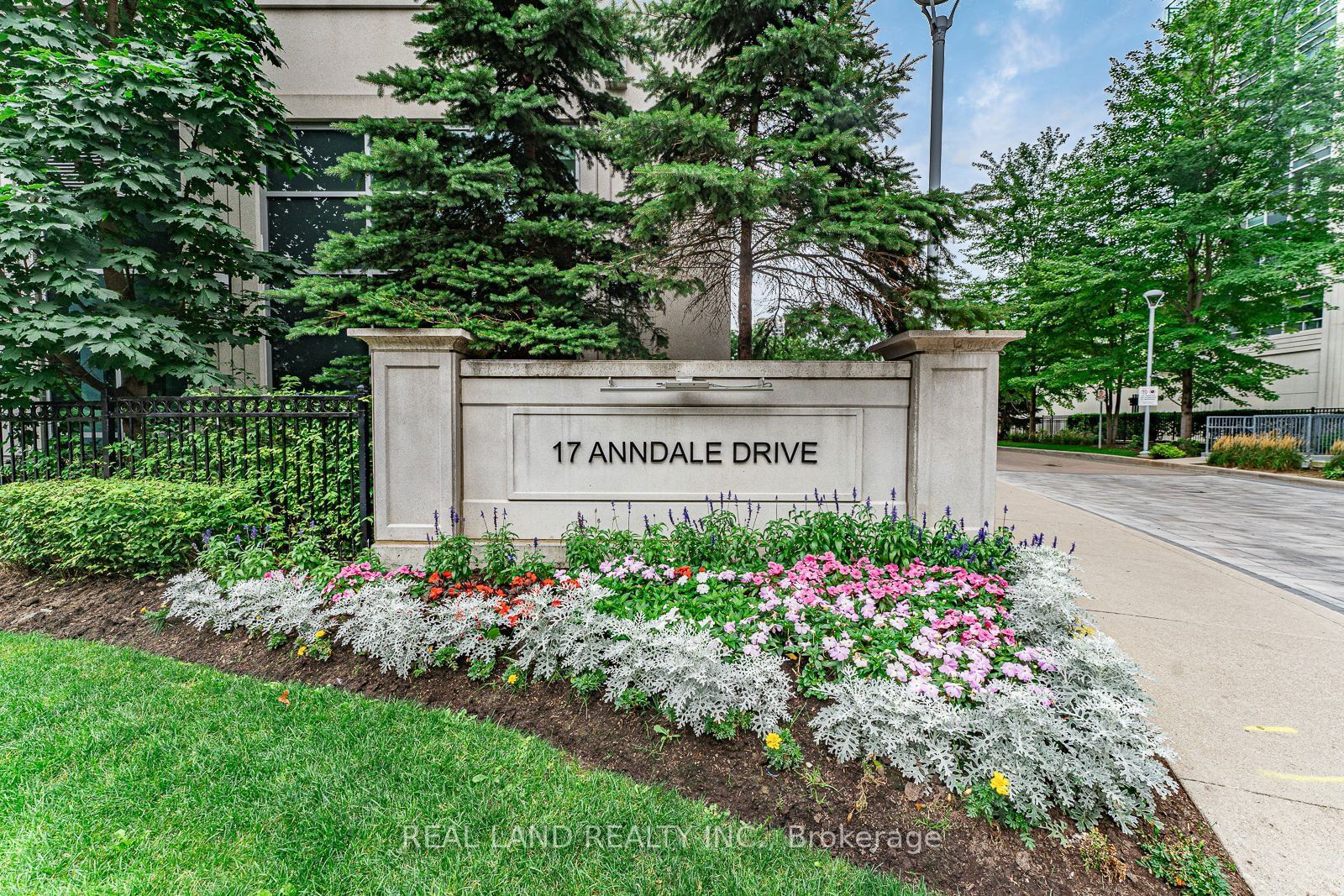 17 Anndale Dr, unit Ph103 for sale - image #2