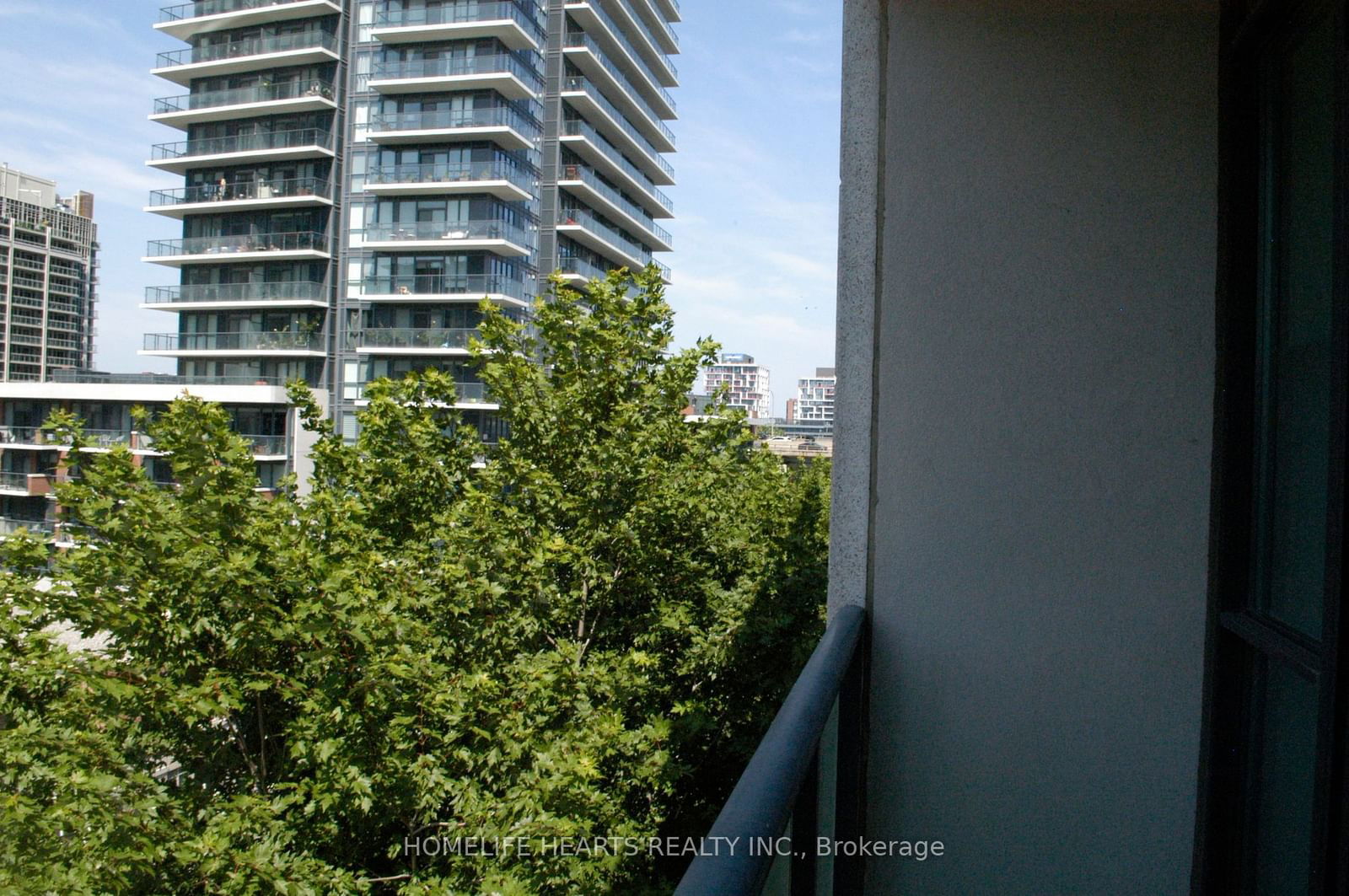 600 Fleet St, unit 723 for rent - image #27