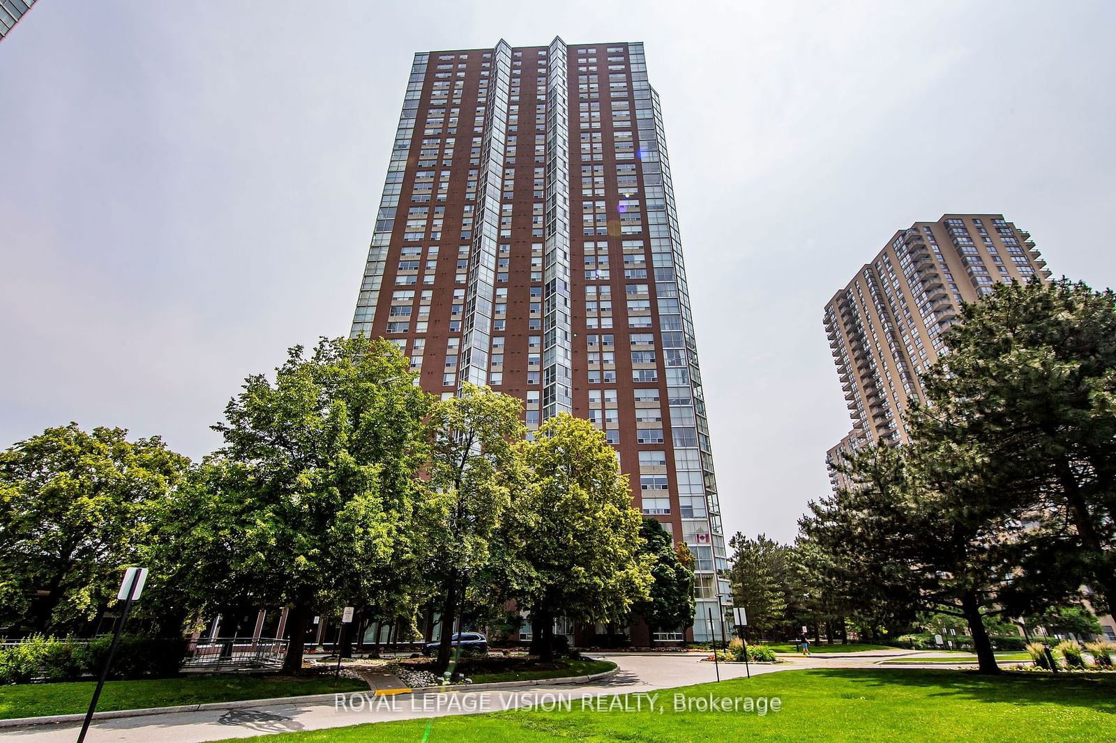 Concorde Park I Condos, North York, Toronto