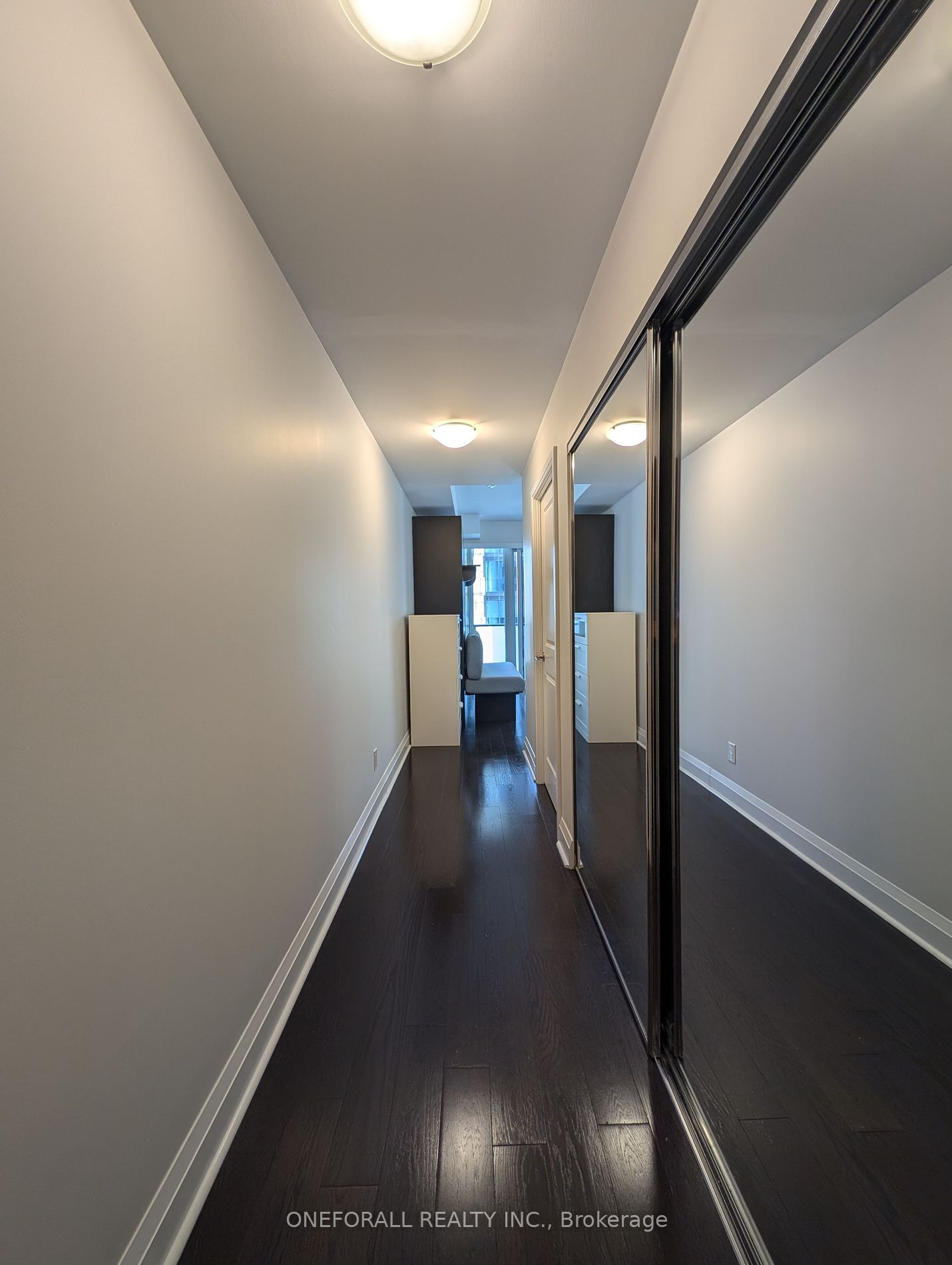 1080 Bay St, unit 907 for sale