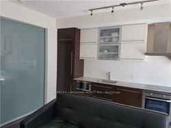 770 Bay St, unit 508 for rent - image #3