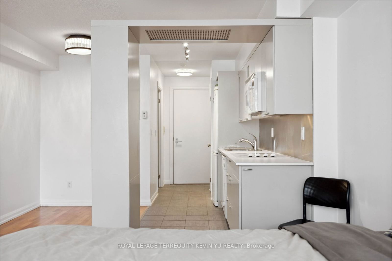 111 Elizabeth St, unit 729 for sale - image #14