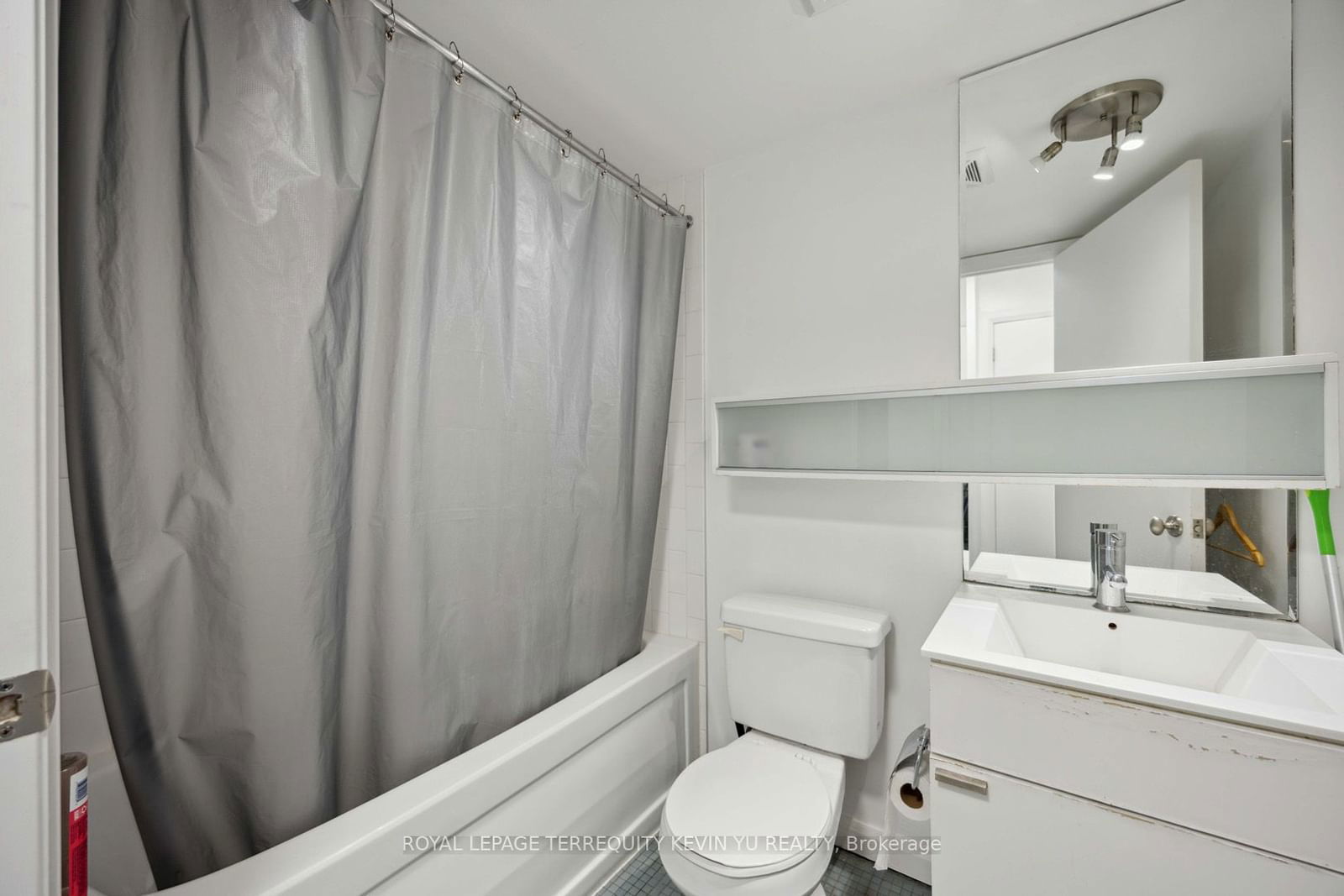 111 Elizabeth St, unit 729 for sale - image #21