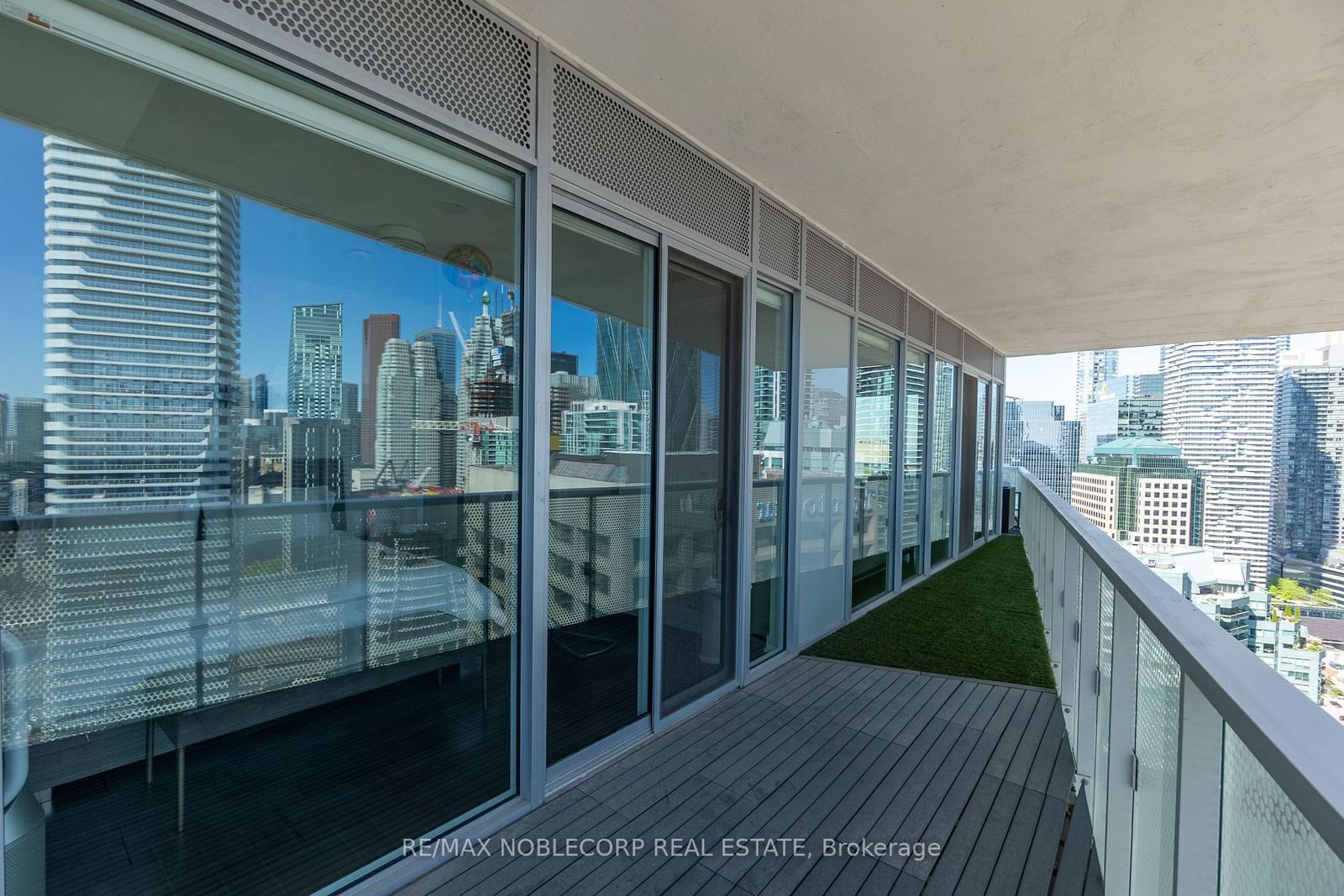 15 Queens Quay E, unit 3405 for rent