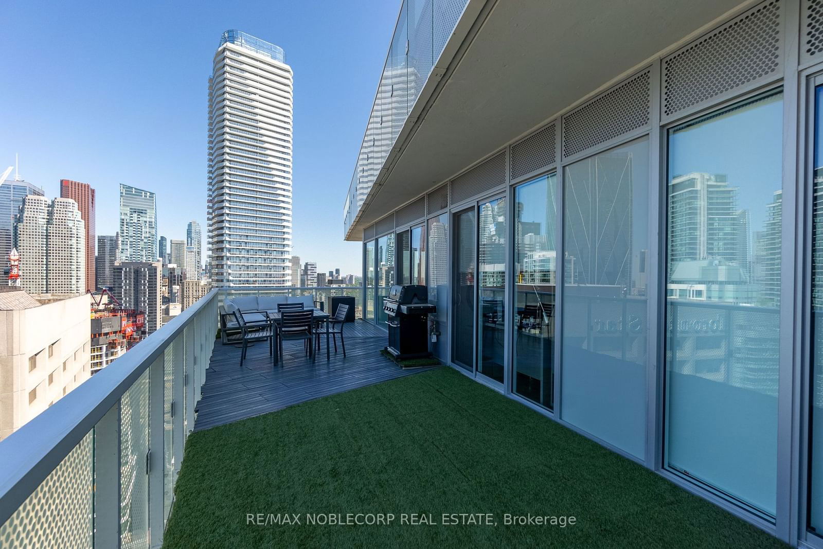 15 Queens Quay E, unit 3405 for rent