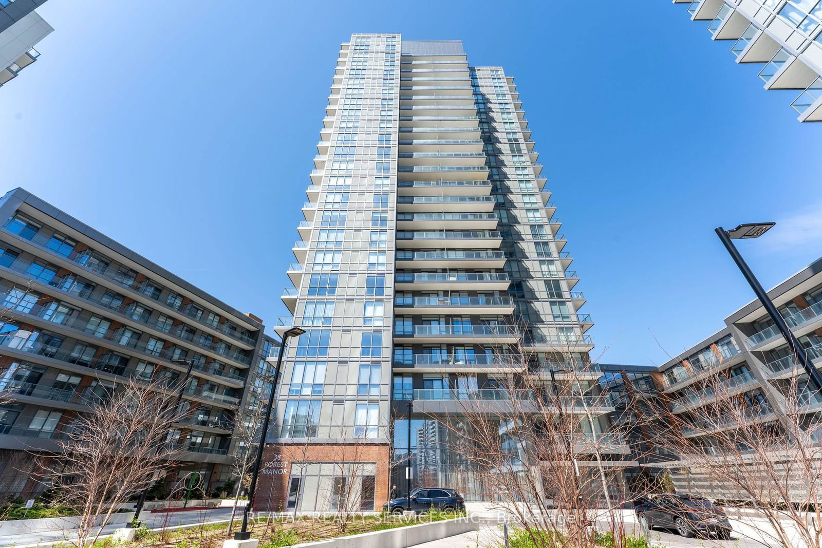 38 Forest Manor Rd, unit 213 for sale