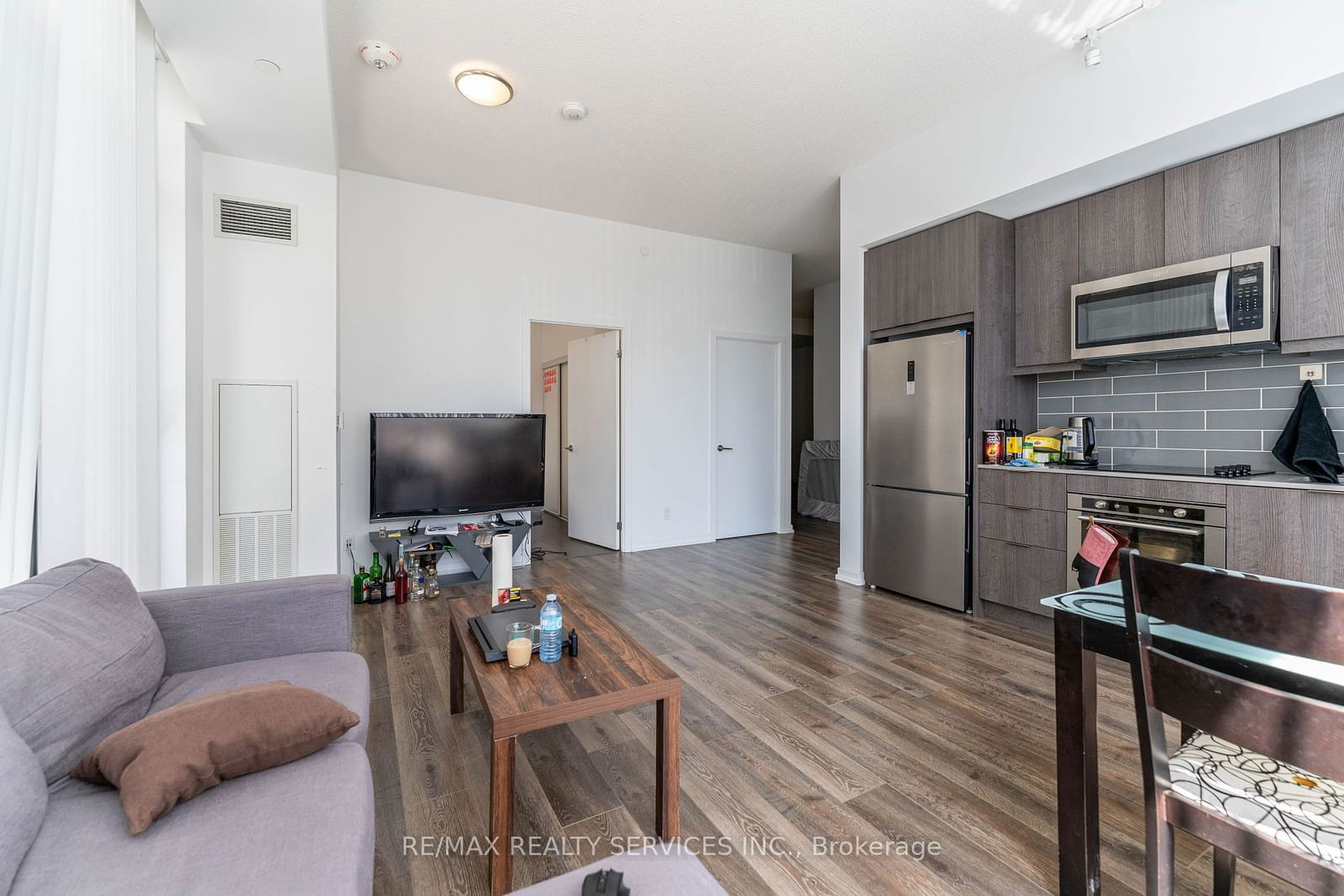 38 Forest Manor Rd, unit 213 for sale - image #8