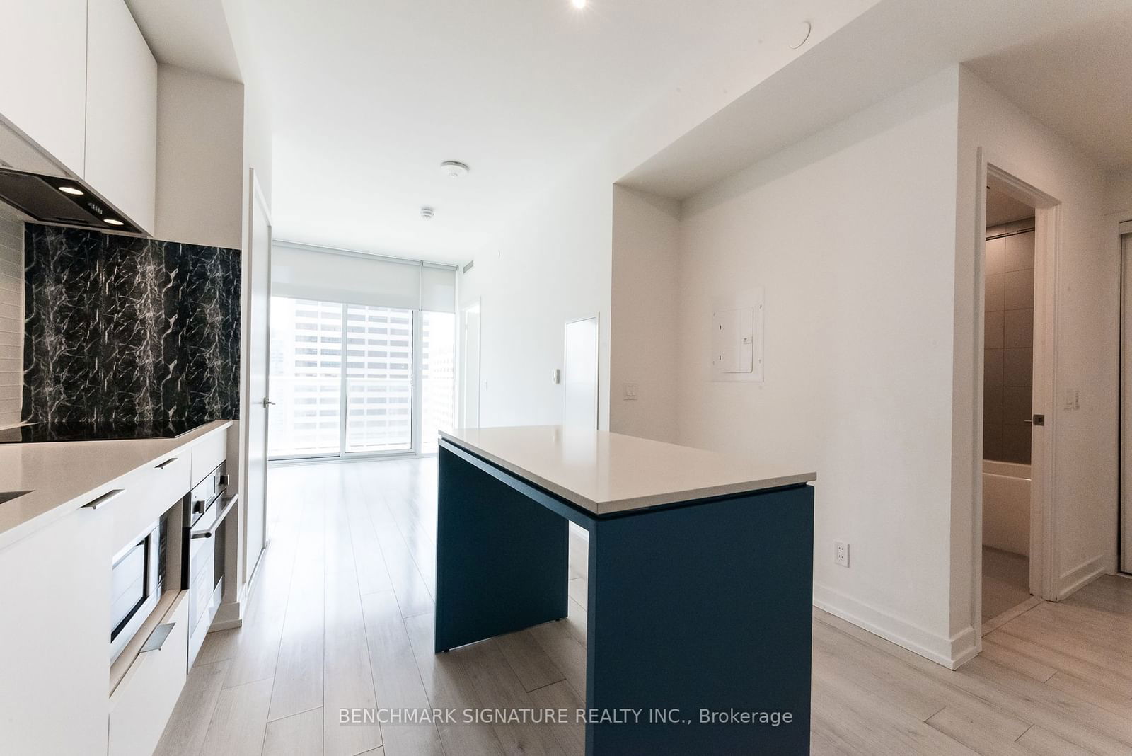 33 Helendale Ave, unit 2209 for sale - image #2