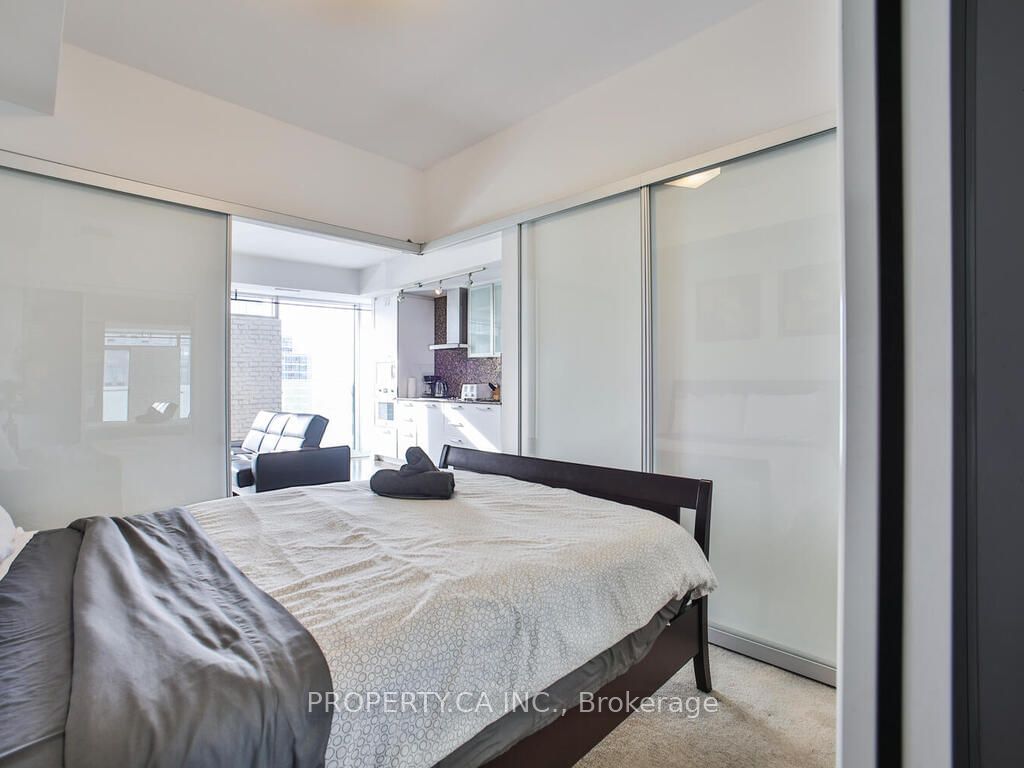 14 York St S, unit 2804 for sale - image #24