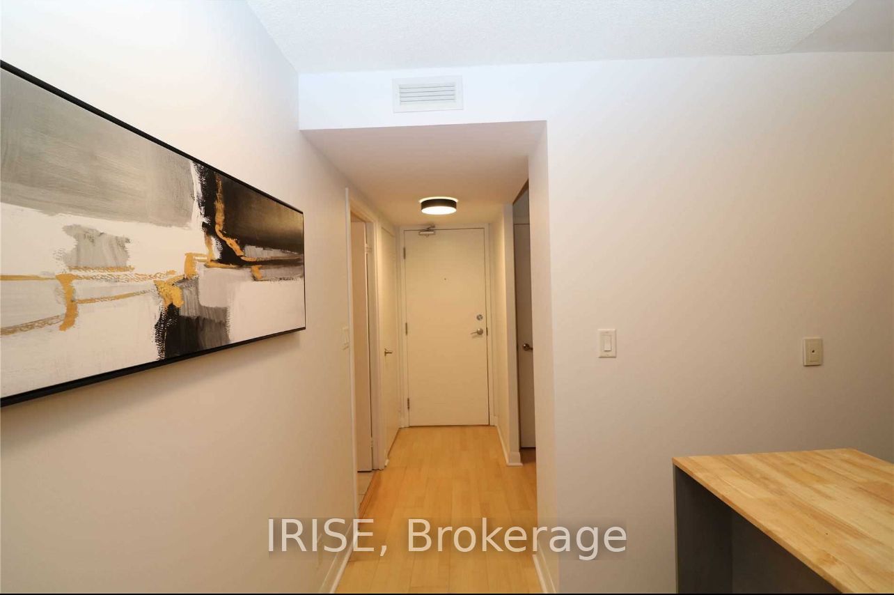 600 Fleet St S, unit 604 for rent - image #3