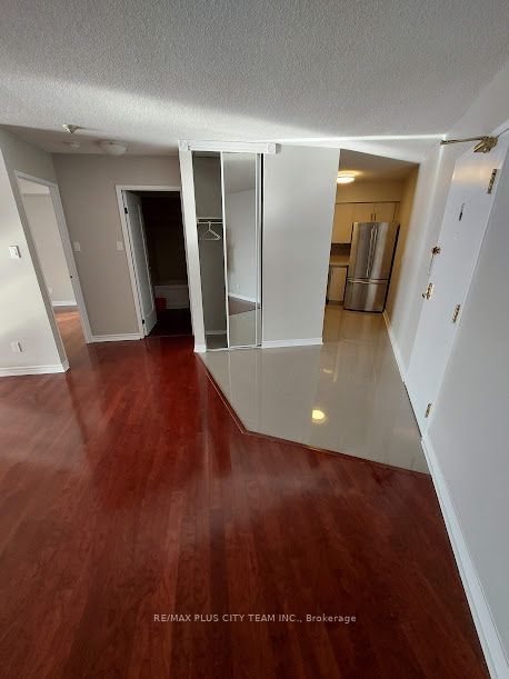 260 Queens Quay Blvd W, unit 2804 for rent - image #4