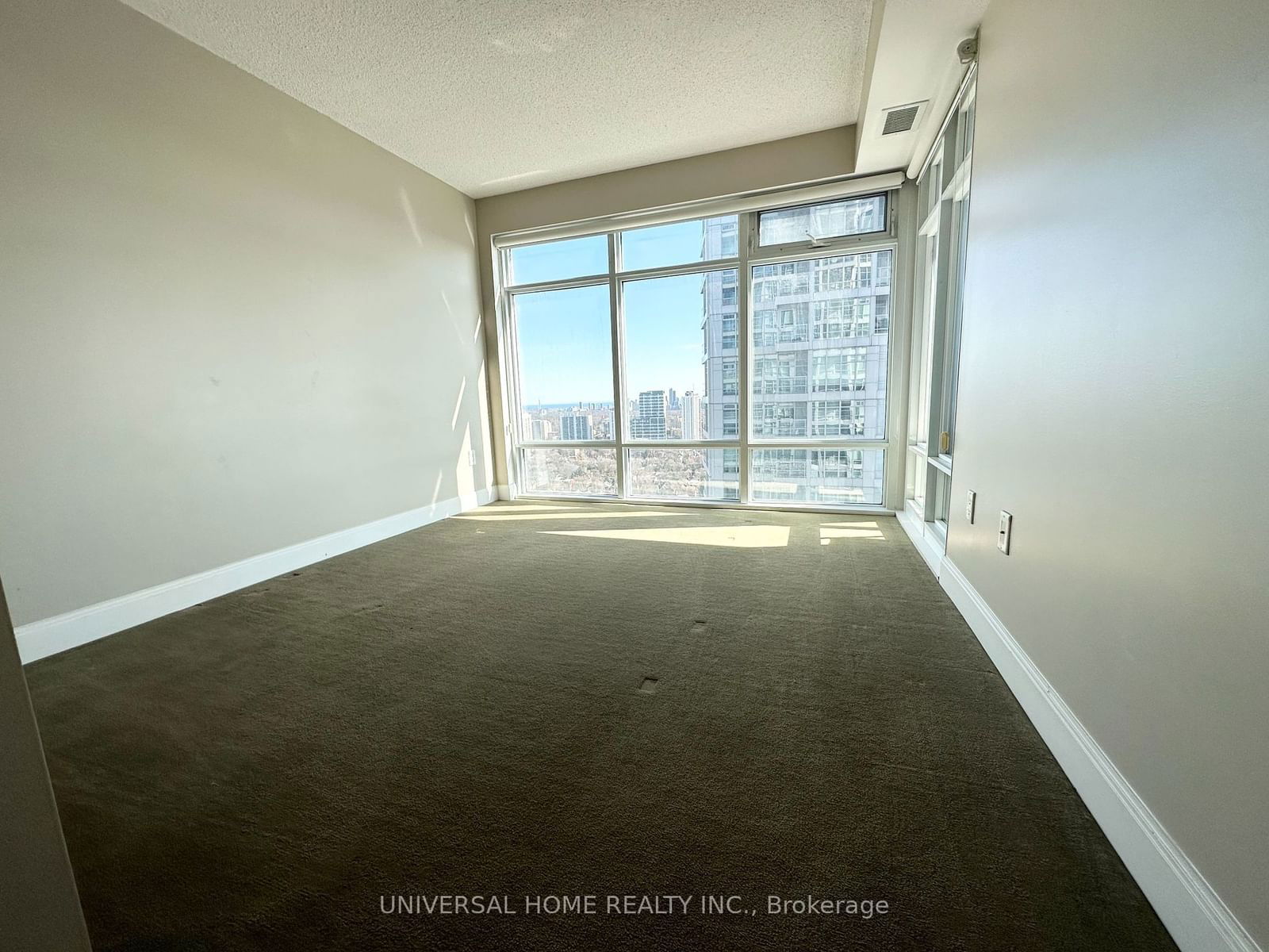 2191 Yonge St, unit 3105 for rent