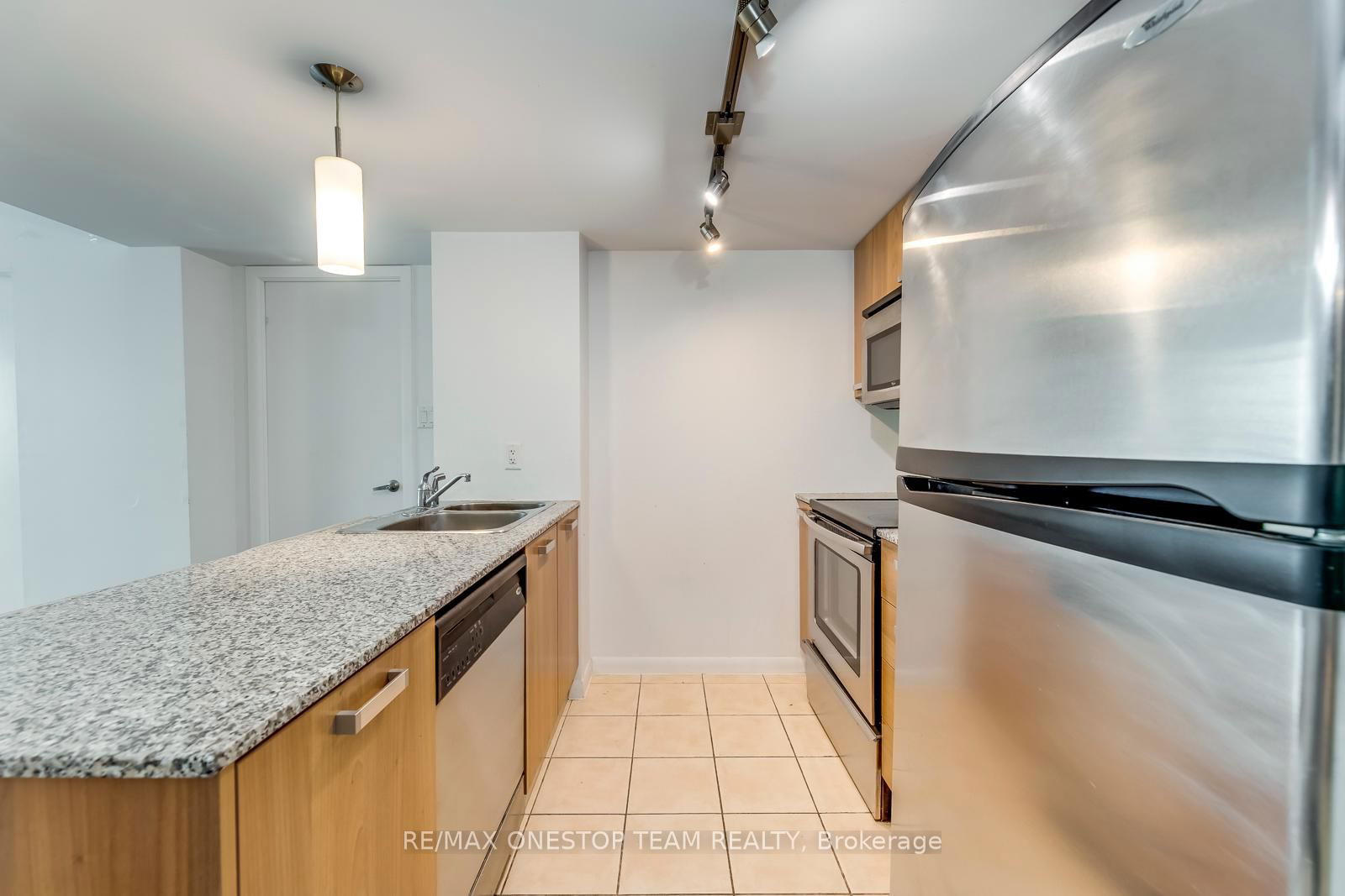 38 Grenville St, unit 1709 for rent - image #13