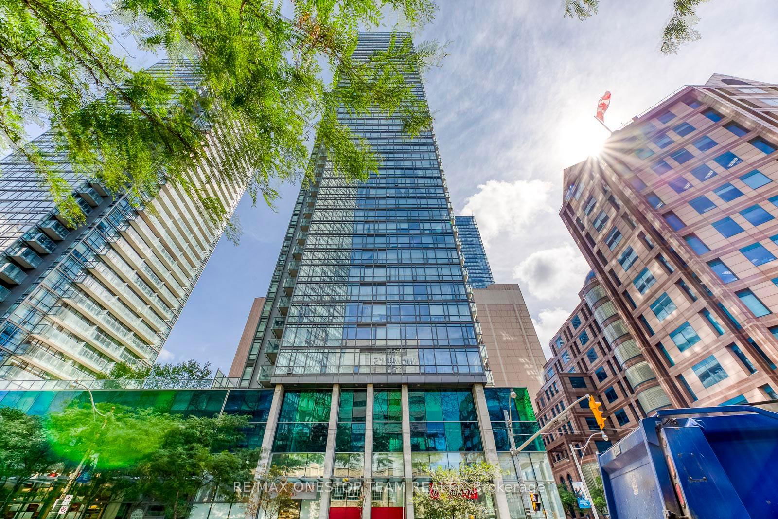 38 Grenville St, unit 1709 for rent - image #2