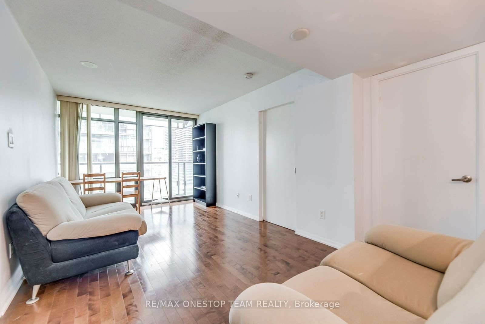 38 Grenville St, unit 1709 for rent - image #6