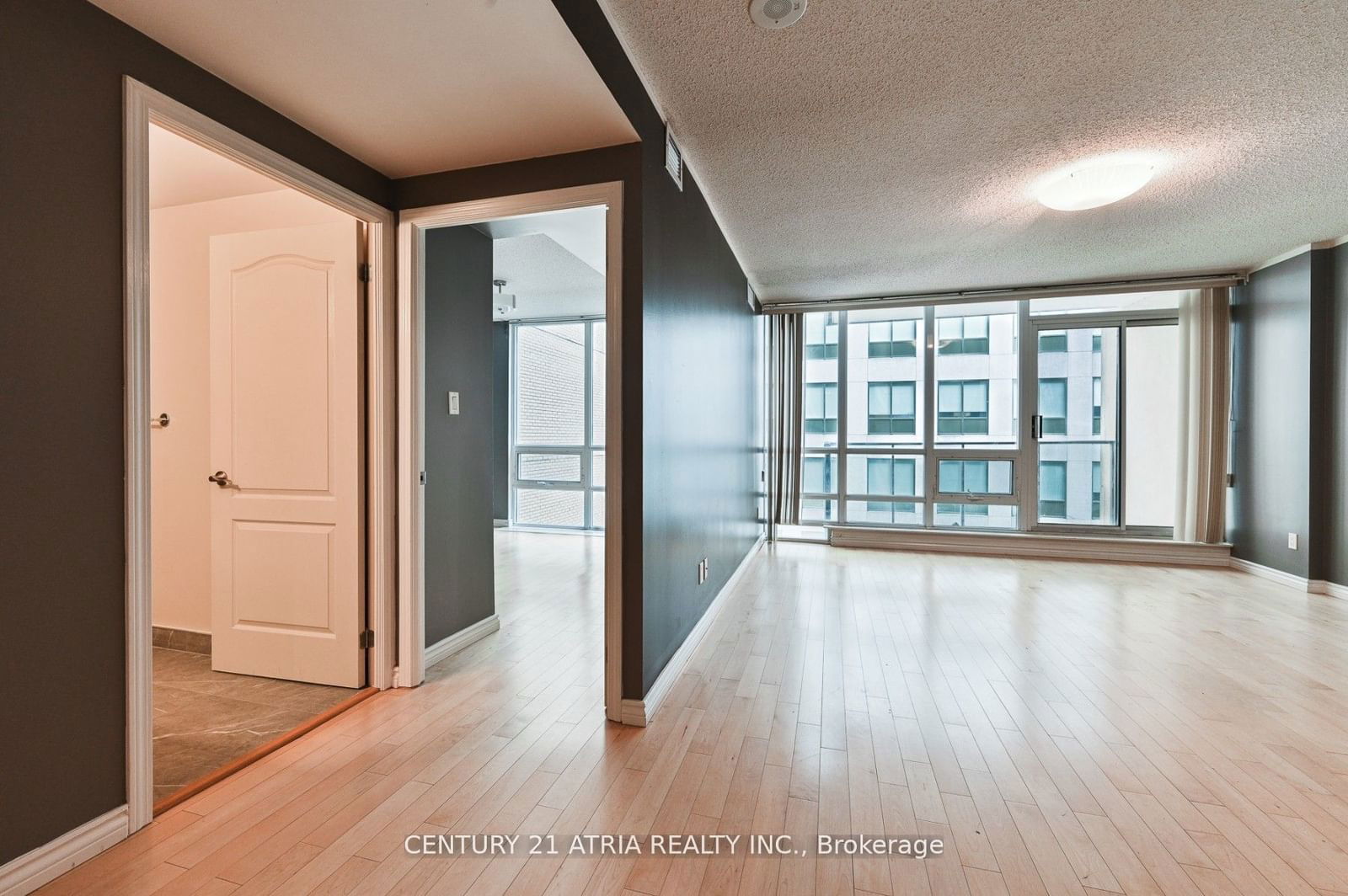 263 wellington St W, unit 704 for rent - image #10