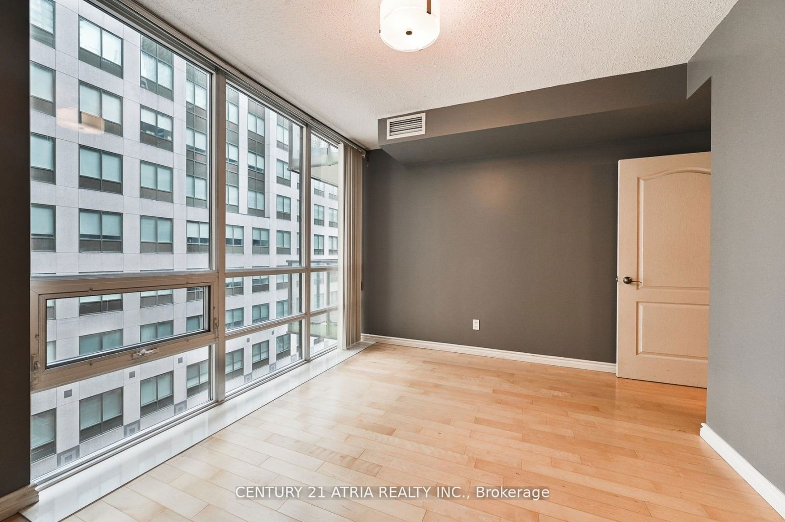 263 wellington St W, unit 704 for rent - image #13