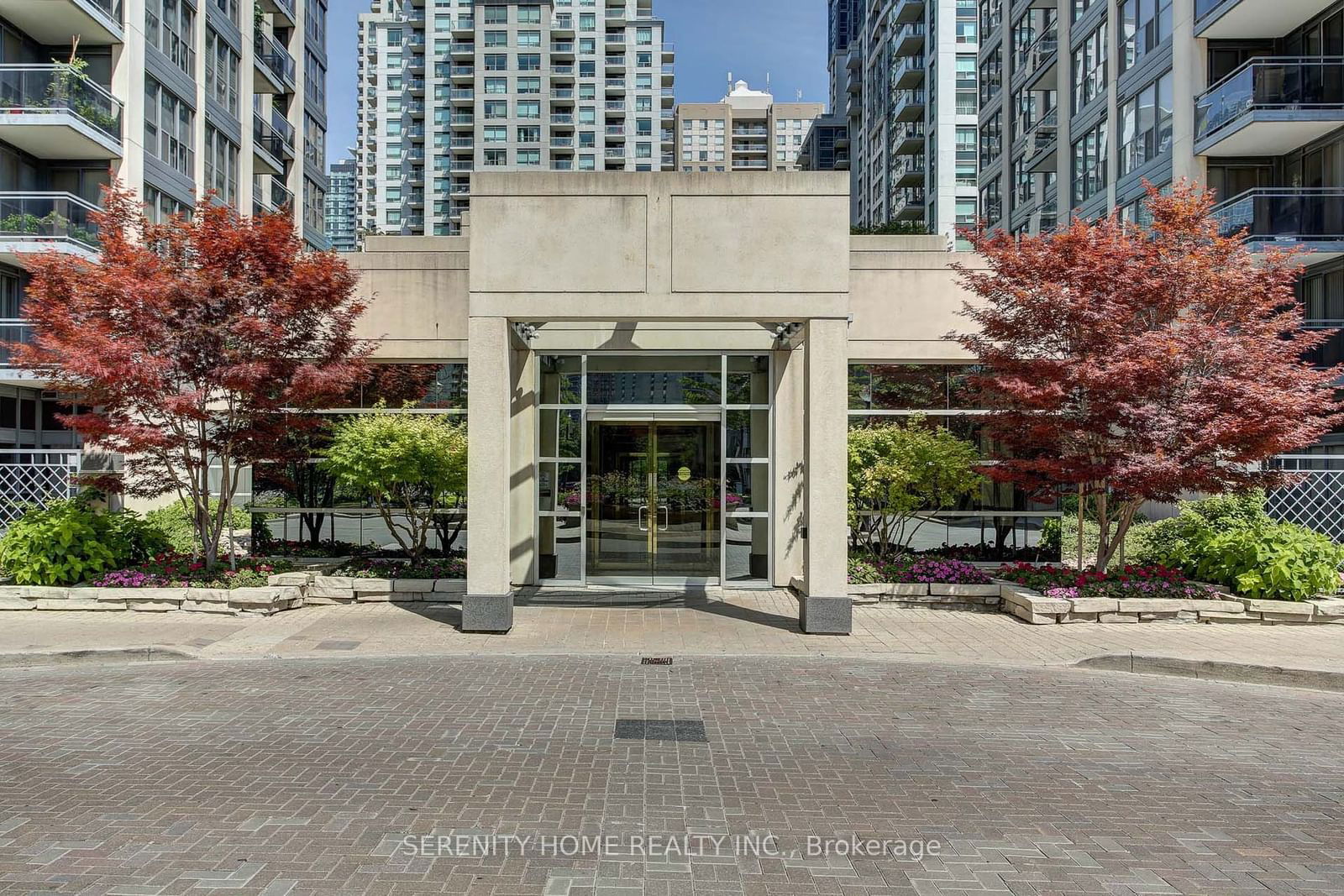 28 Hollywood Ave, unit Ph13 for sale - image #3