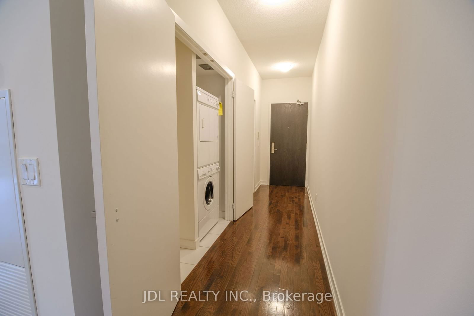 770 Bay St, unit 1410 for rent - image #3