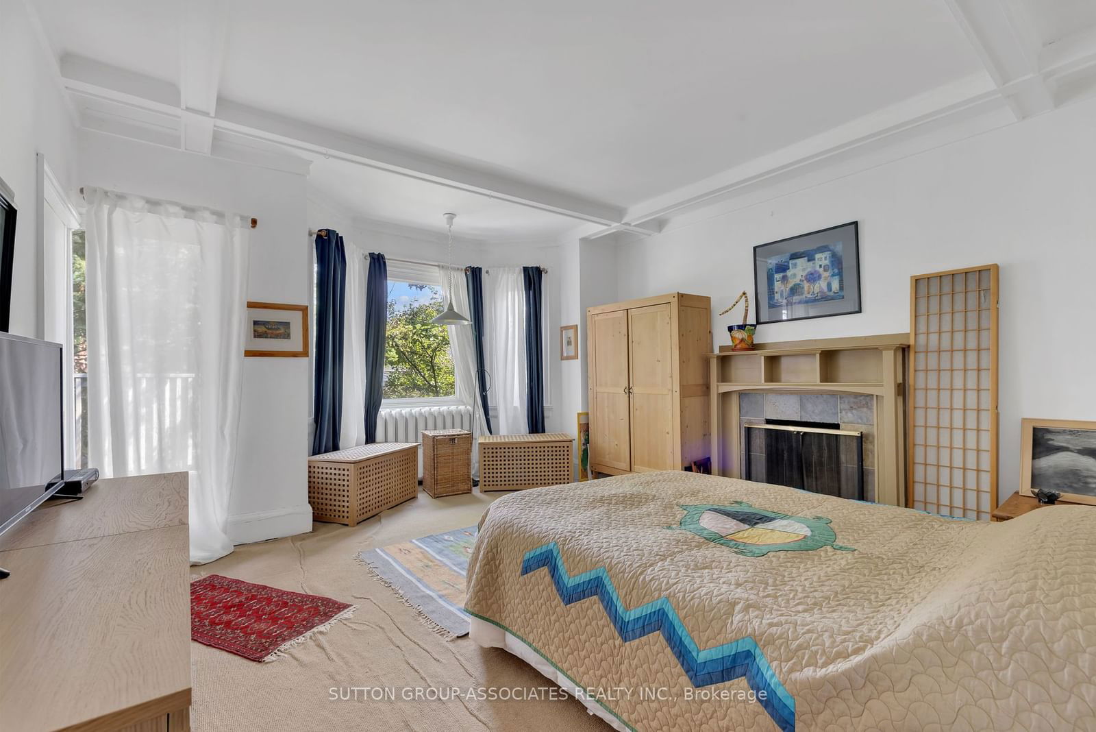 128 Walmer Rd for sale  - image #23