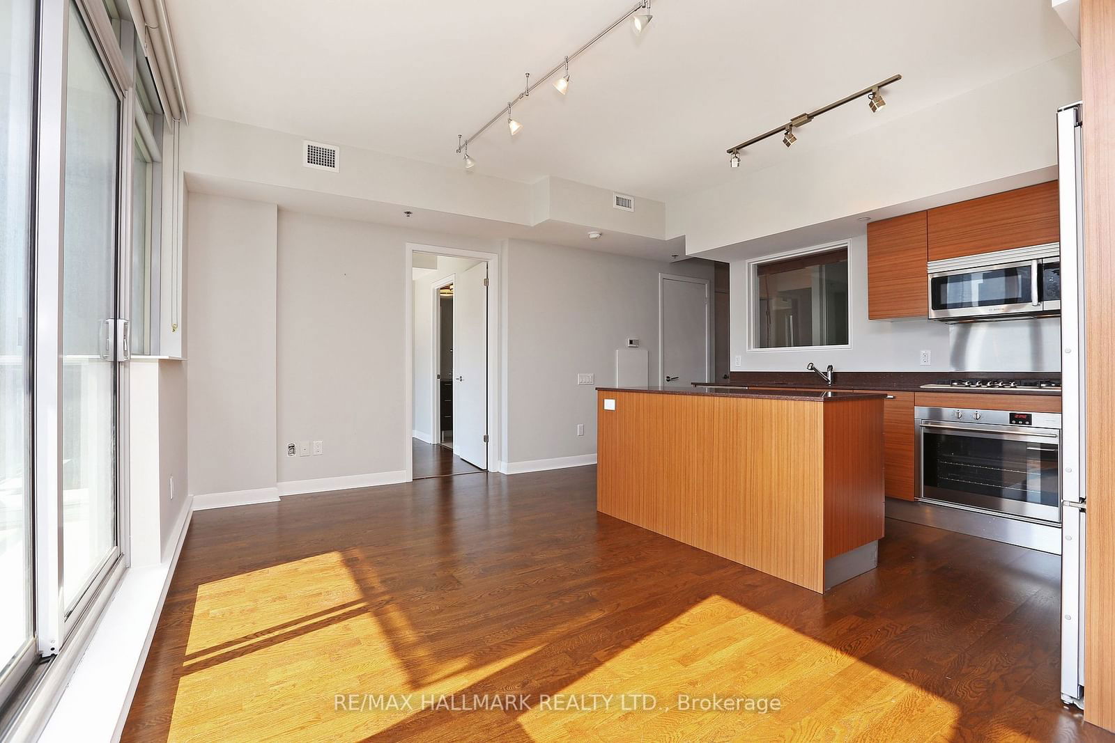 375 King St W, unit 1503 for rent - image #19