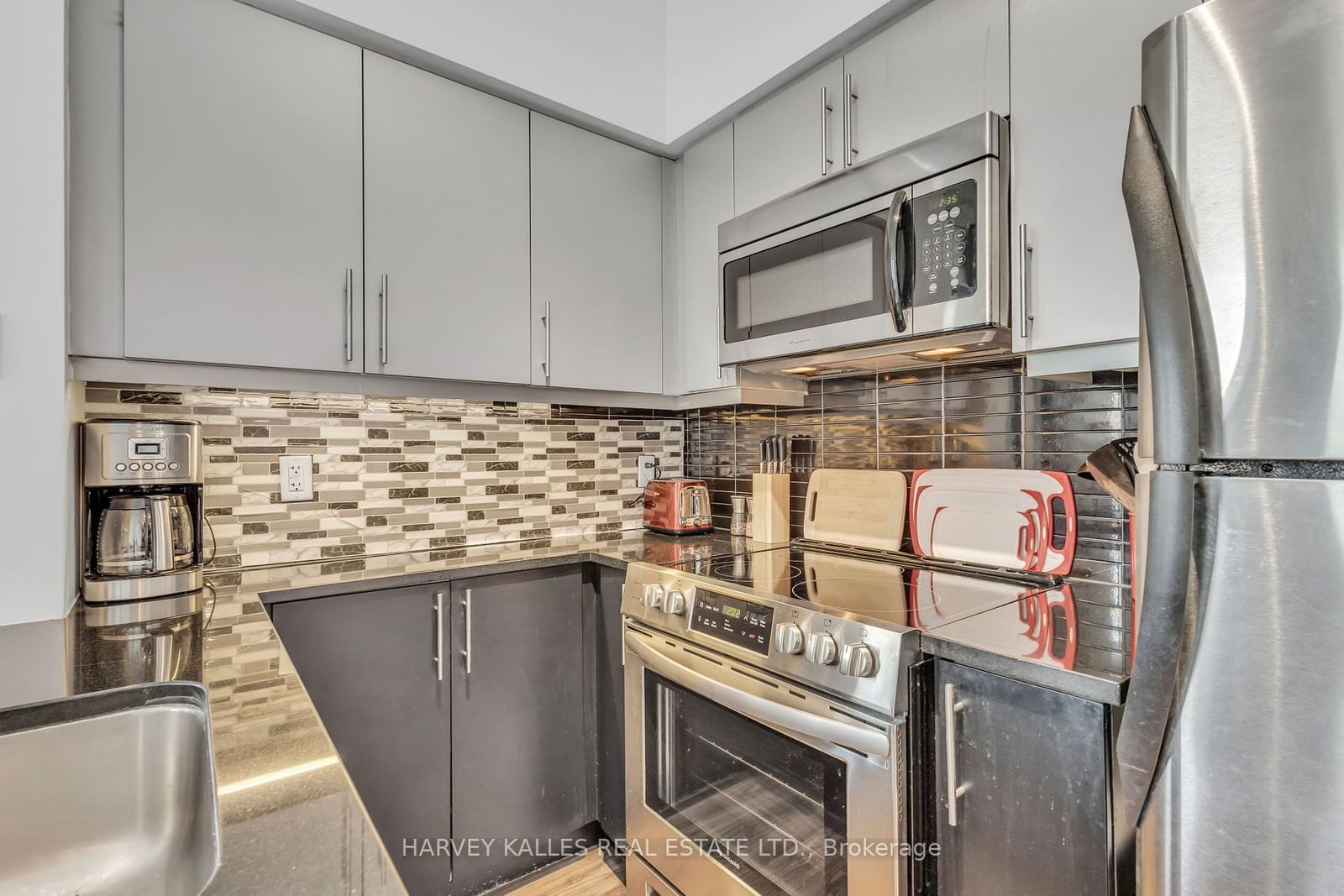 83 Redpath Ave, unit 502 for rent - image #7