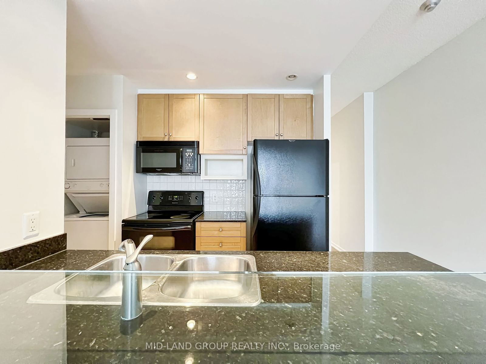 8 York St, unit 2705 for sale - image #16