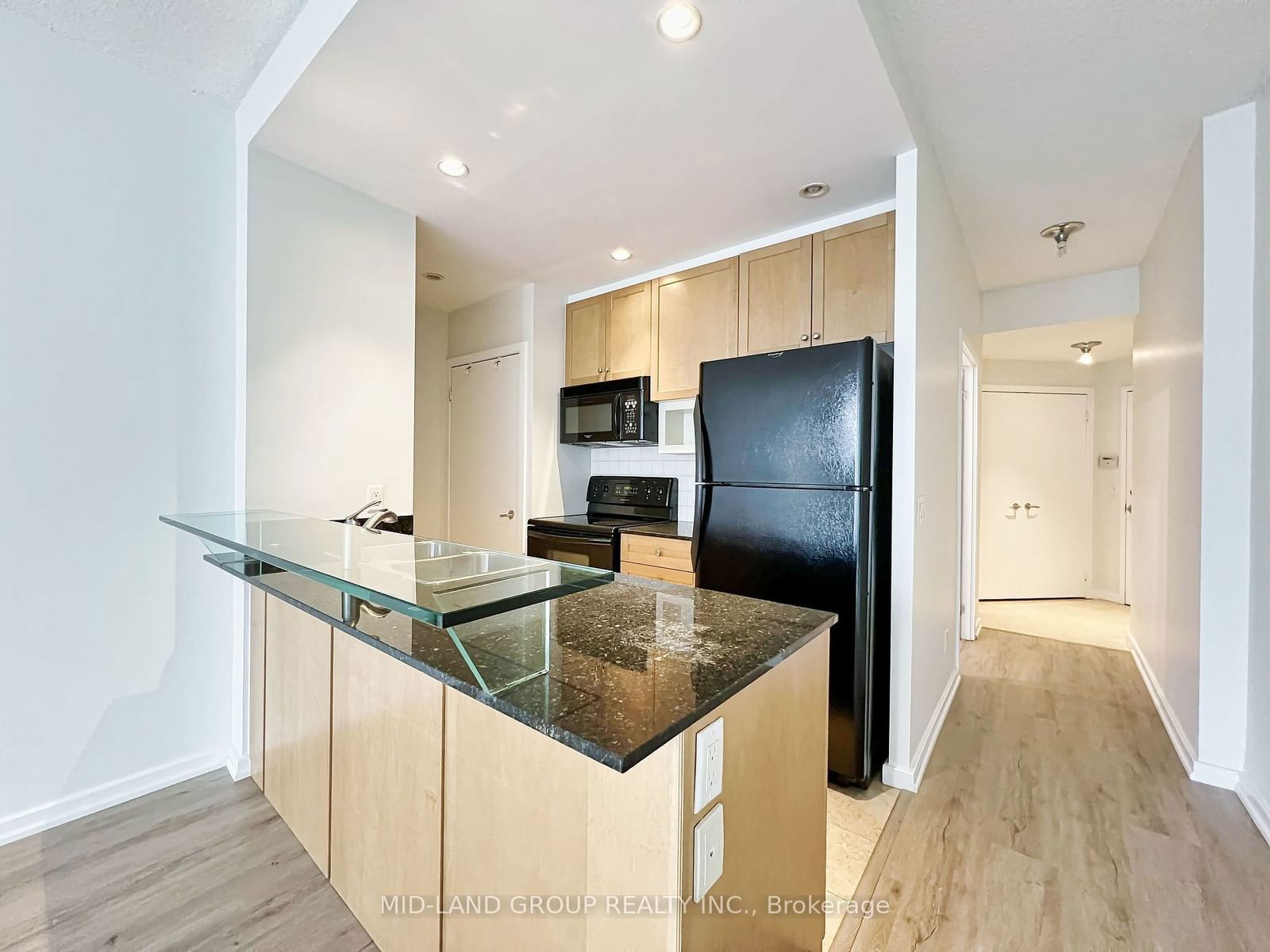 8 York St, unit 2705 for sale - image #33