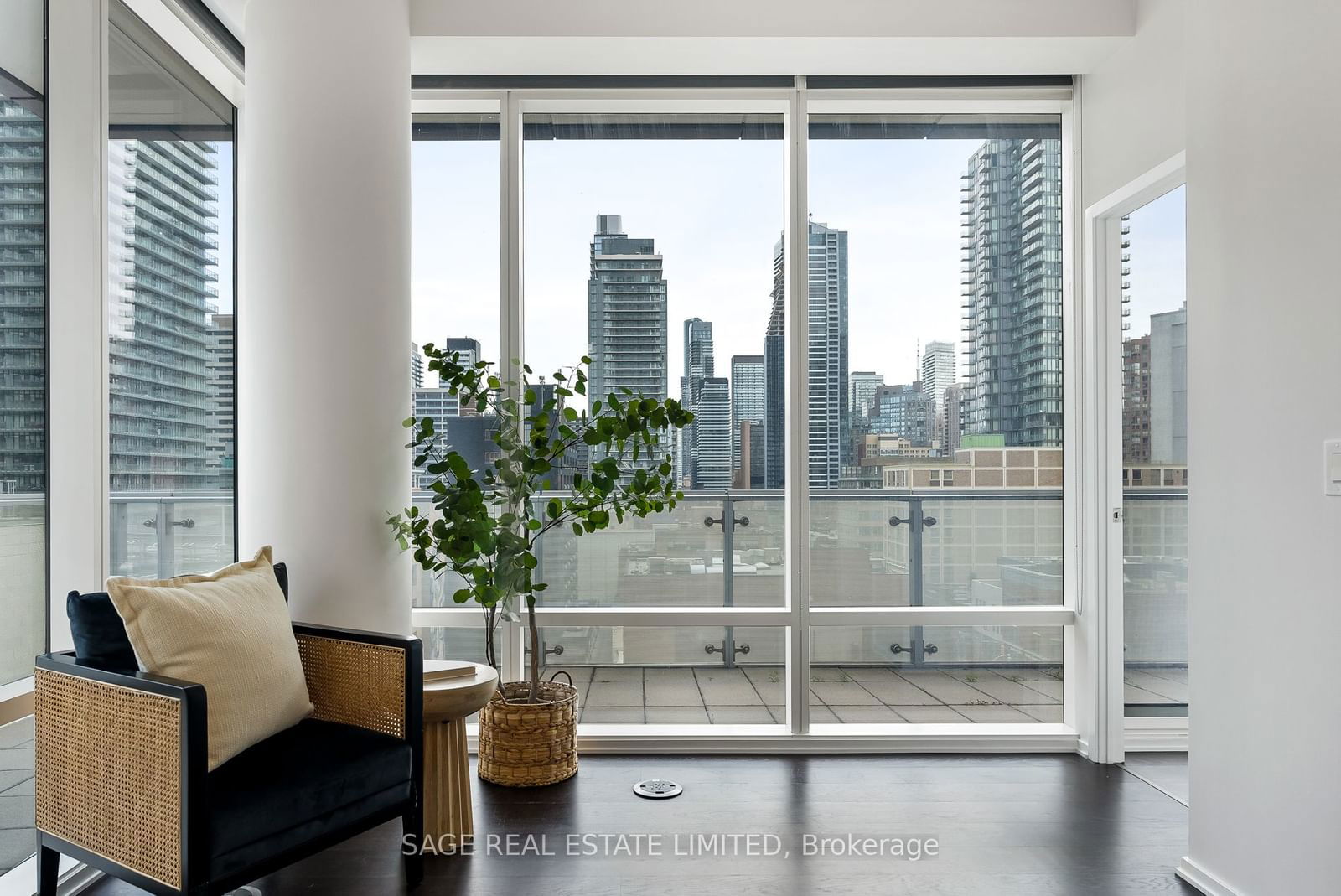 1 Bloor St E, unit 510 for rent - image #24