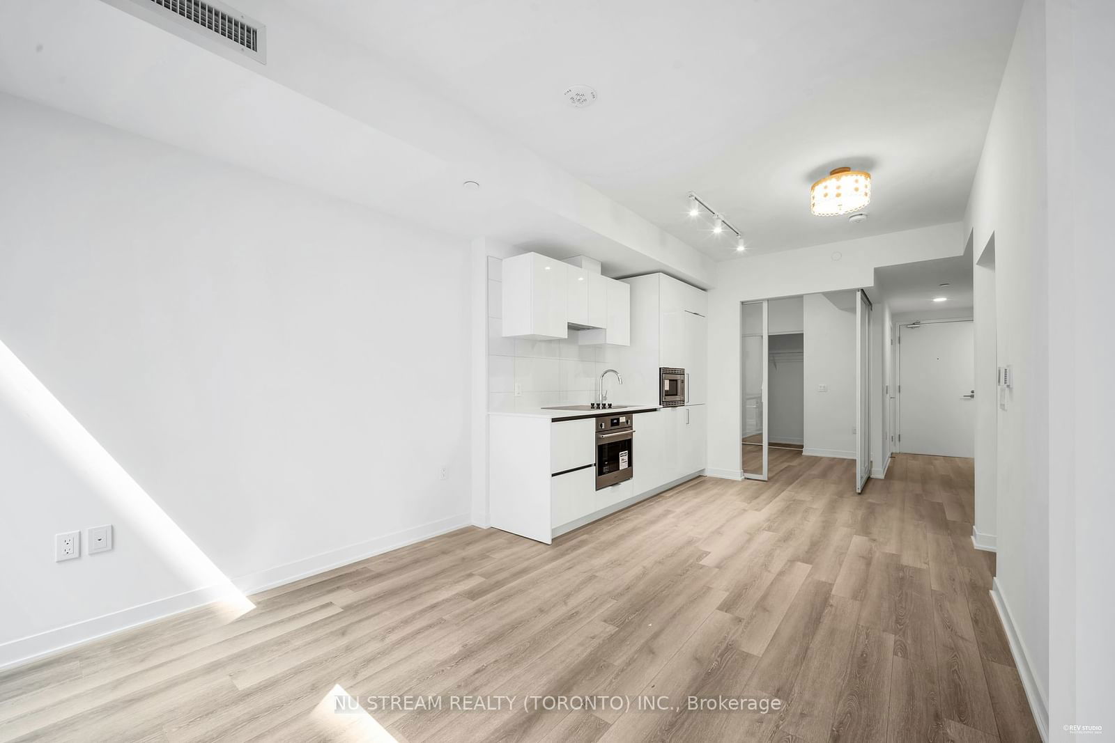 121 St Patrick St for rent  - image #12