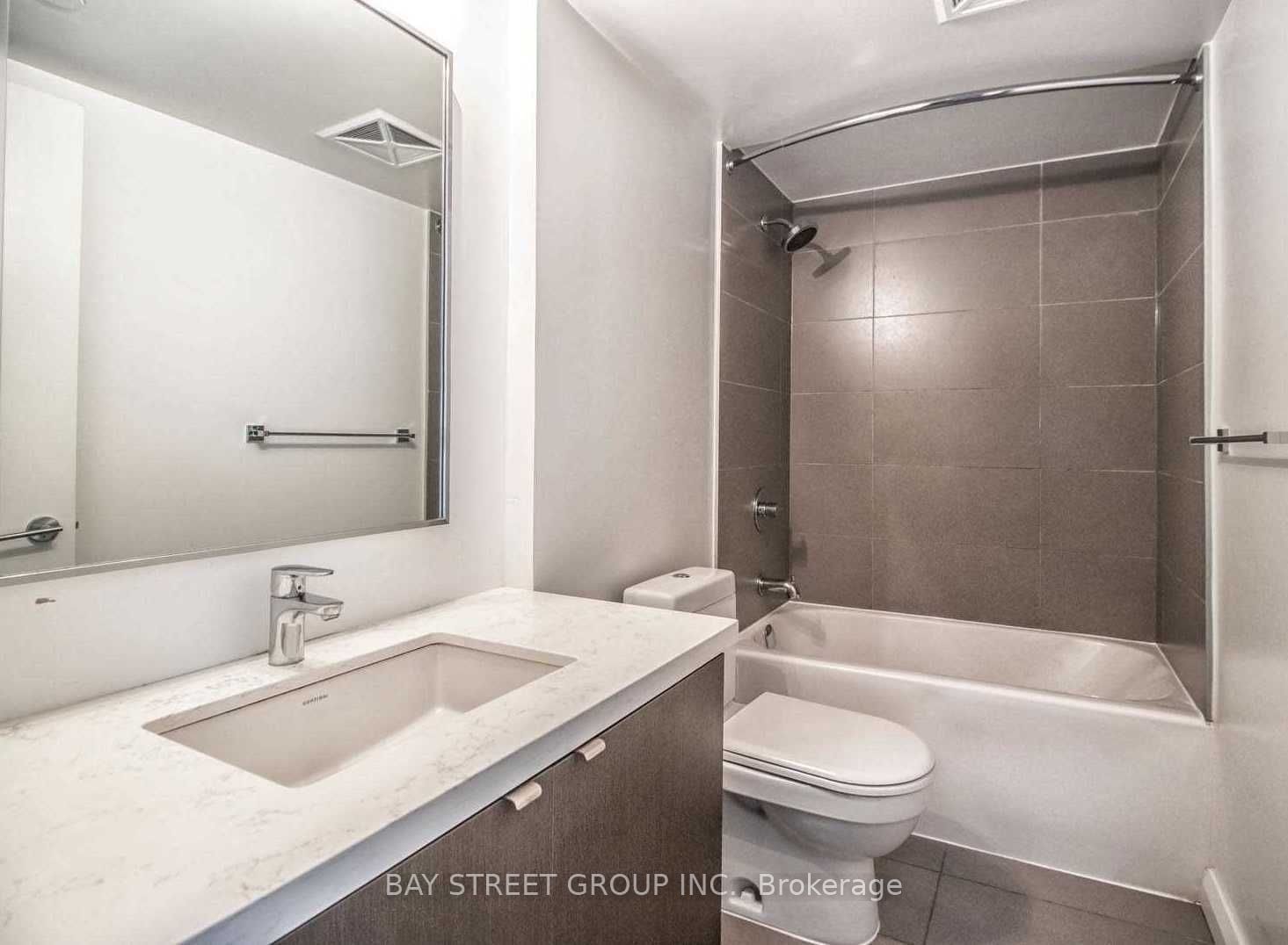 155 Yorkville Ave S, unit 1608 for rent - image #9