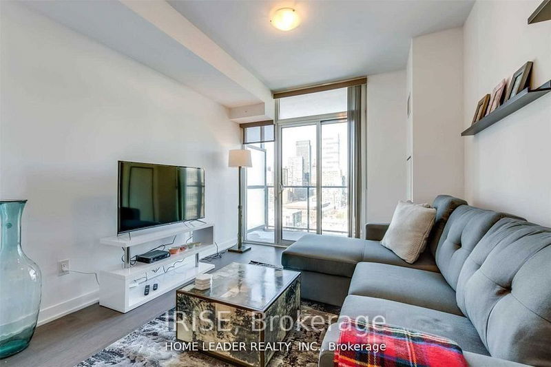 105 George St, unit 703 for sale - image #1