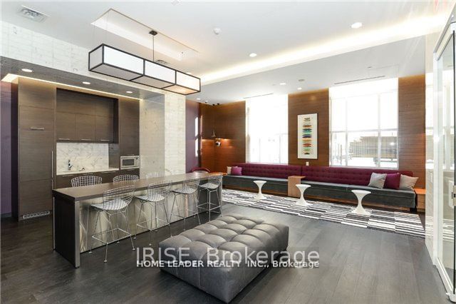 105 George St, unit 703 for sale - image #12