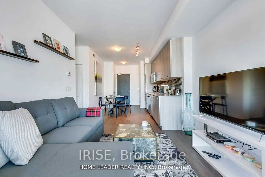 105 George St, unit 703 for sale - image #3