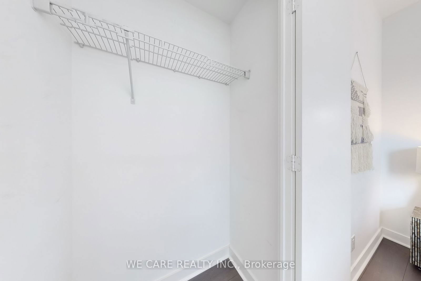 15 Grenville St, unit 1410 for sale - image #9