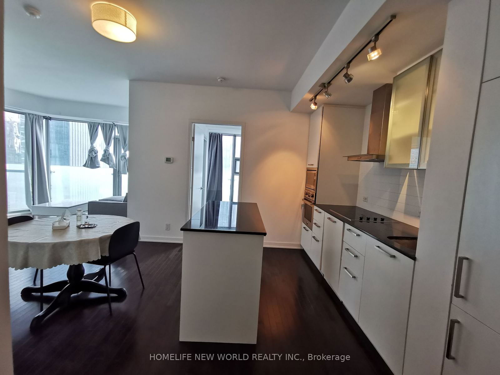 14 York St, unit 1402 for rent - image #10