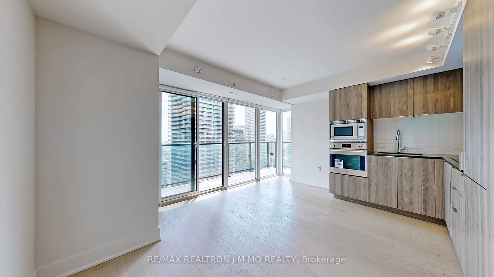 955 Bay St, unit 2205 for sale - image #13