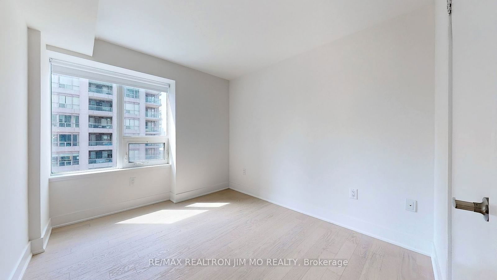 955 Bay St, unit 2205 for sale - image #21