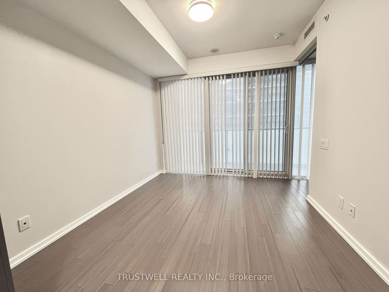 101 Peter St, unit 1601 for rent