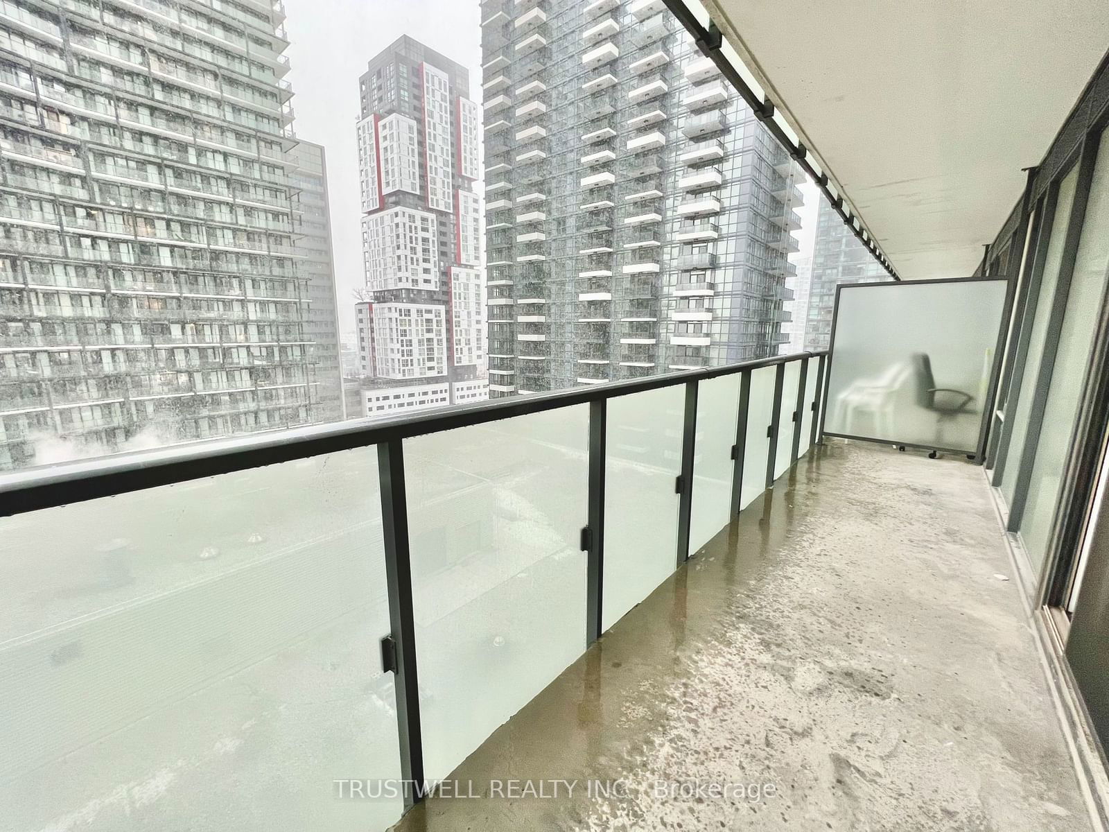 101 Peter St, unit 1601 for rent