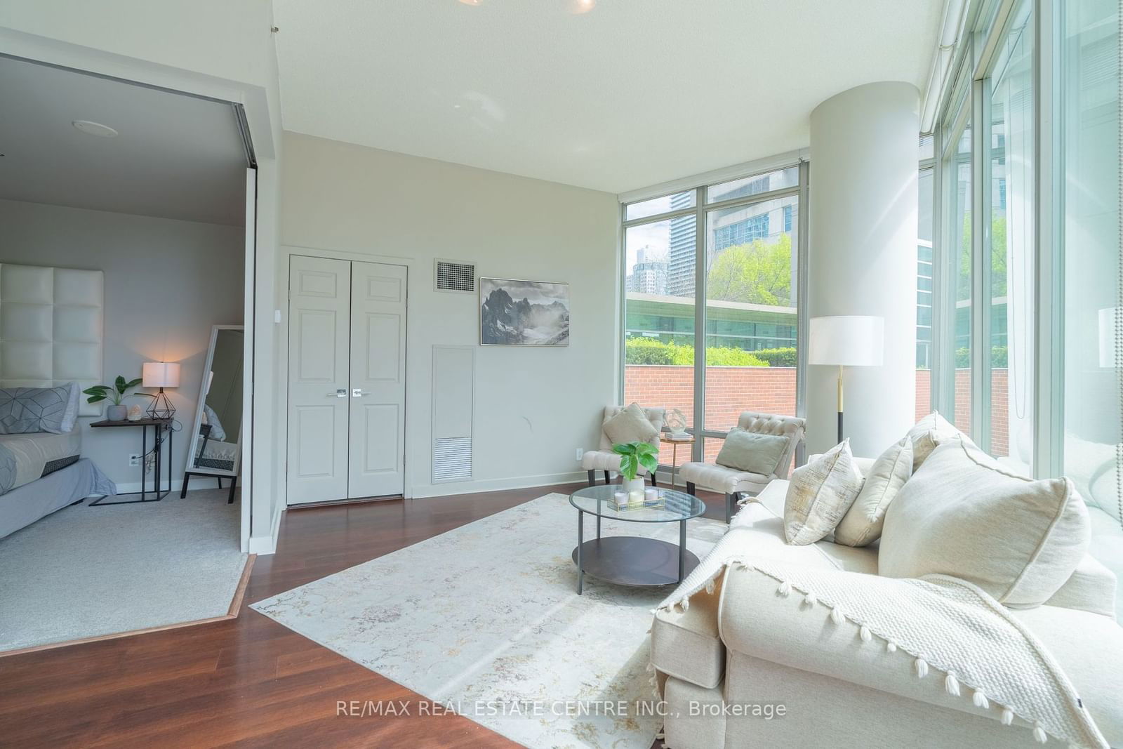 81 Navy Wharf Crt, unit 201 for sale - image #21