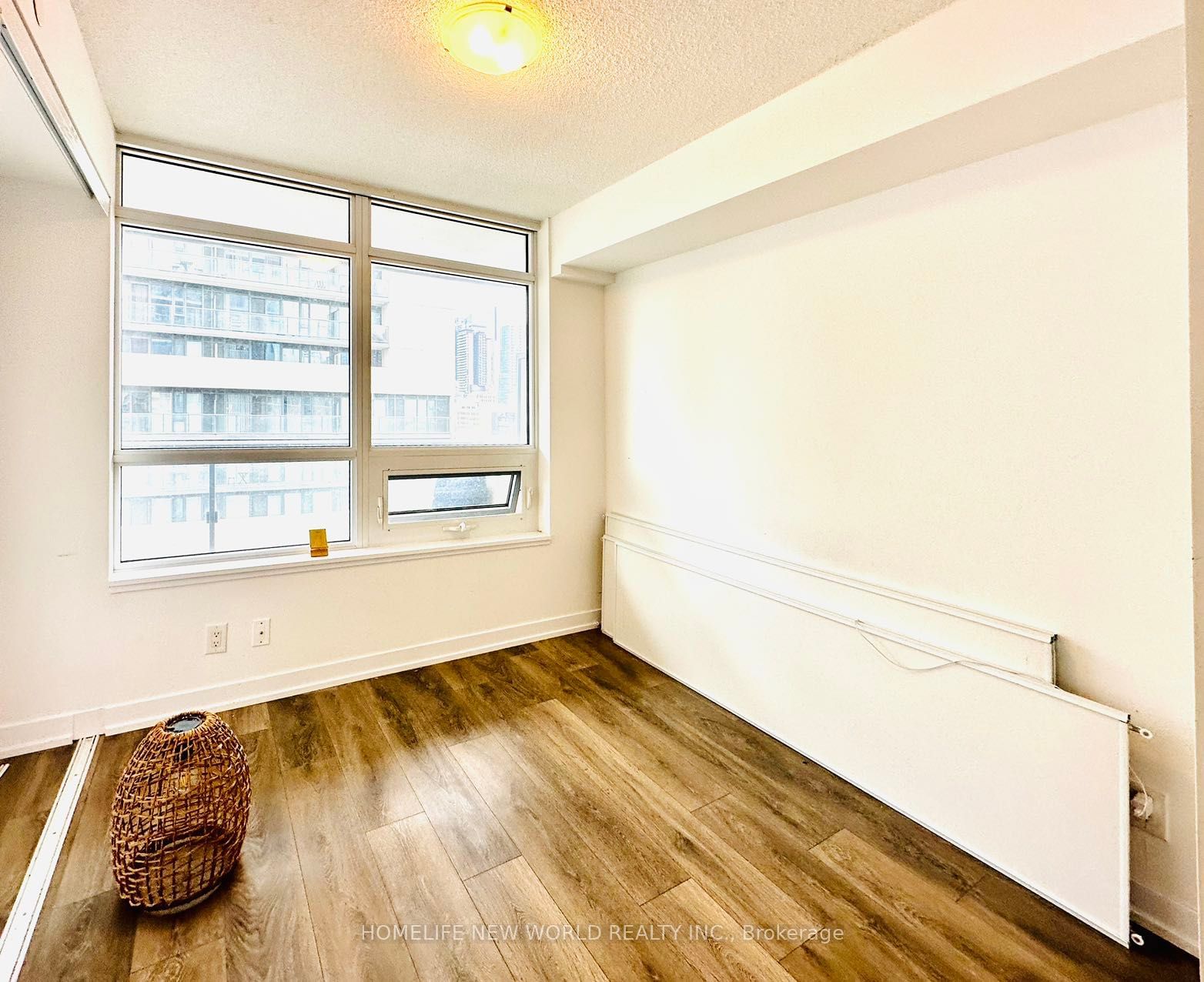 365 Church St, unit 1010 for rent