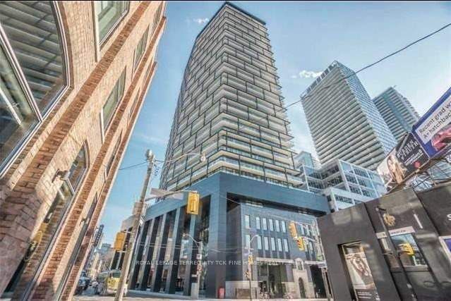 125 Peter St, unit 2706 for rent